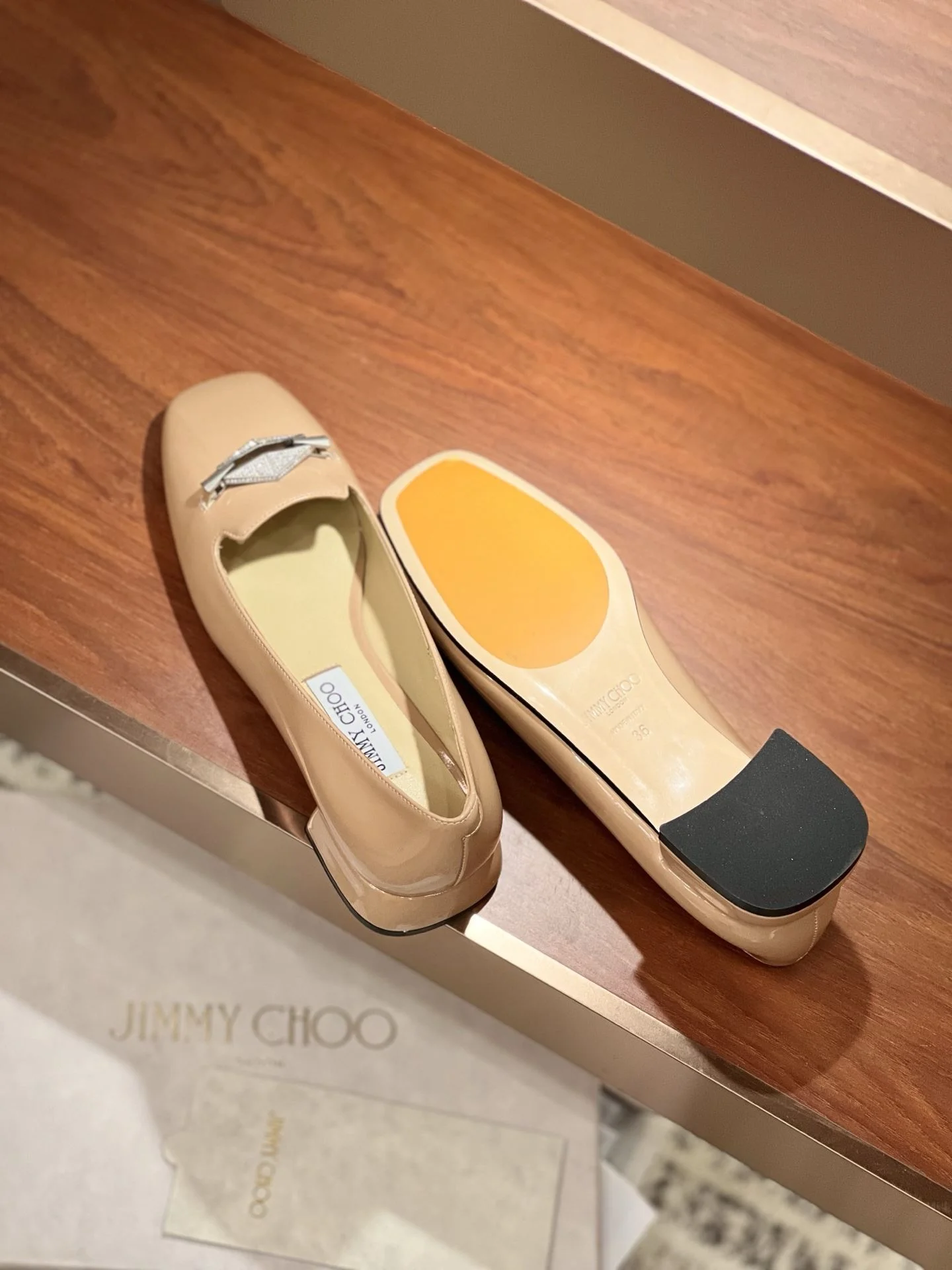 Jimmy Choo Shoes Minimalist 7895