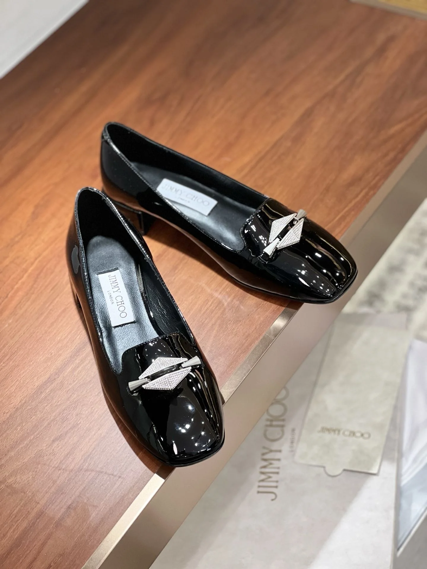 Jimmy Choo Shoes TechFriendly 7934