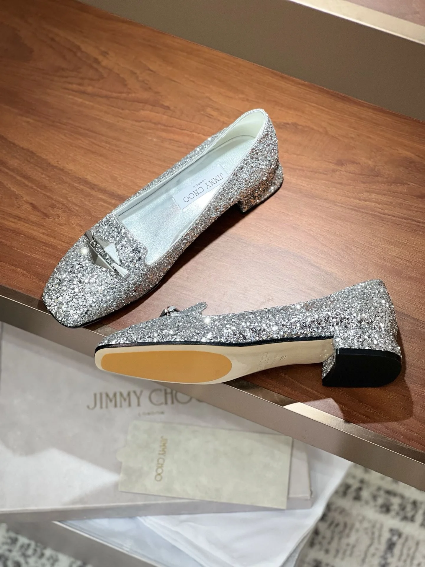 Durable Jimmy Choo Shoes 8026