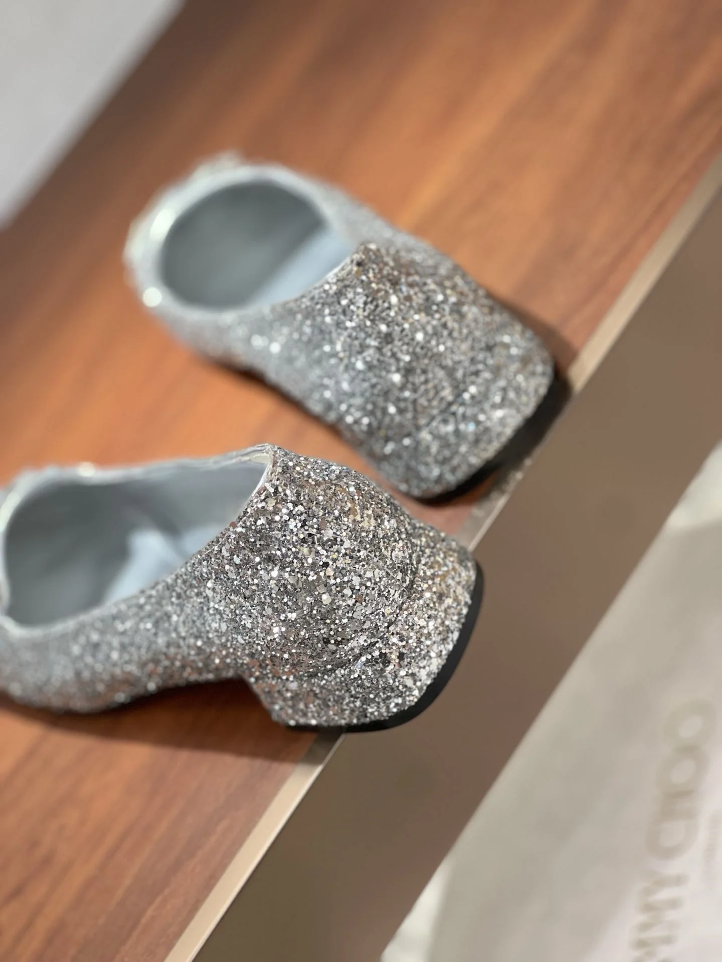 Durable Jimmy Choo Shoes 8026