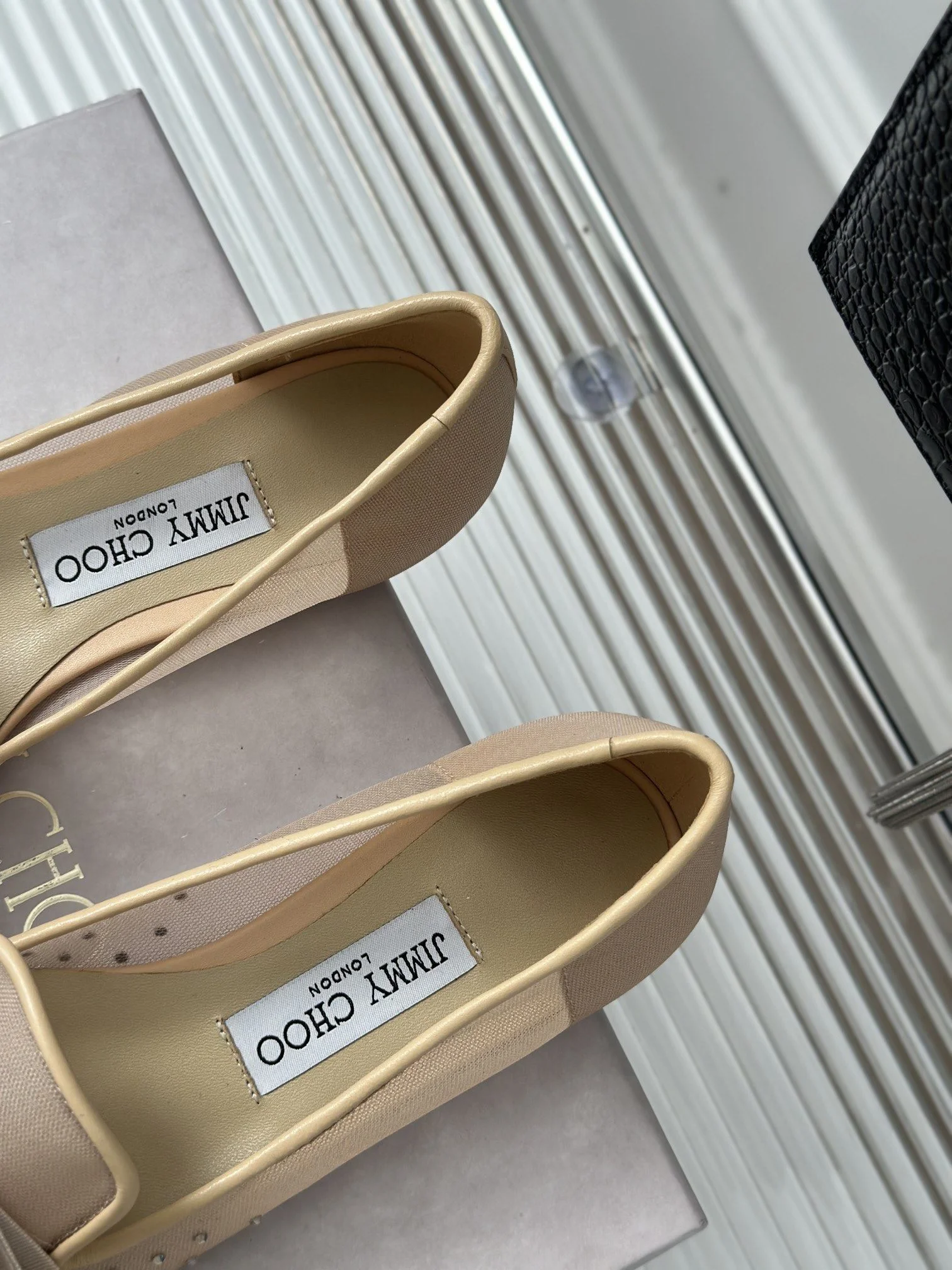 Snug Jimmy Choo Shoes 7878