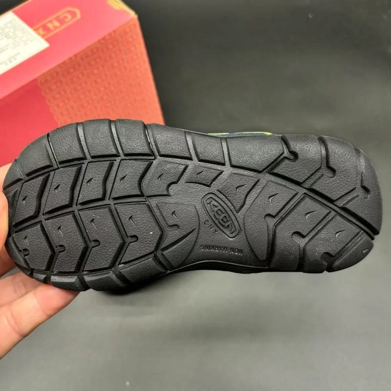 Bold KEEN SHOES 29336