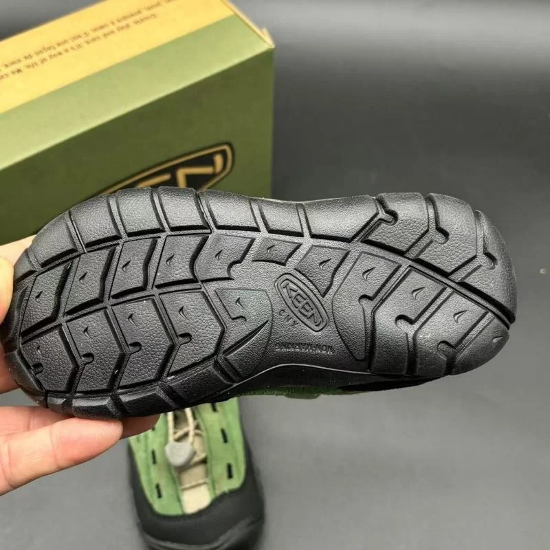 Chic KEEN SHOES 29339