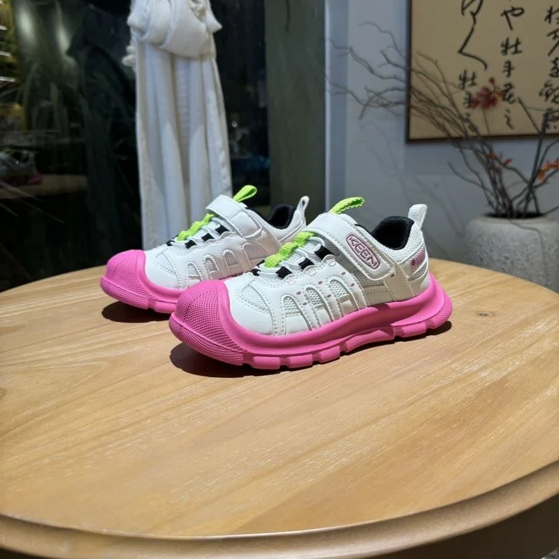 Supportive KEEN SHOES 30090