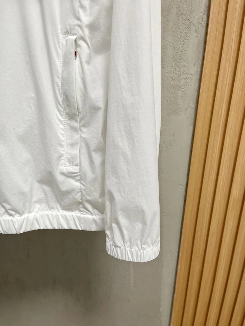 Minimalist Kiton Sunscreen Jacket 161689