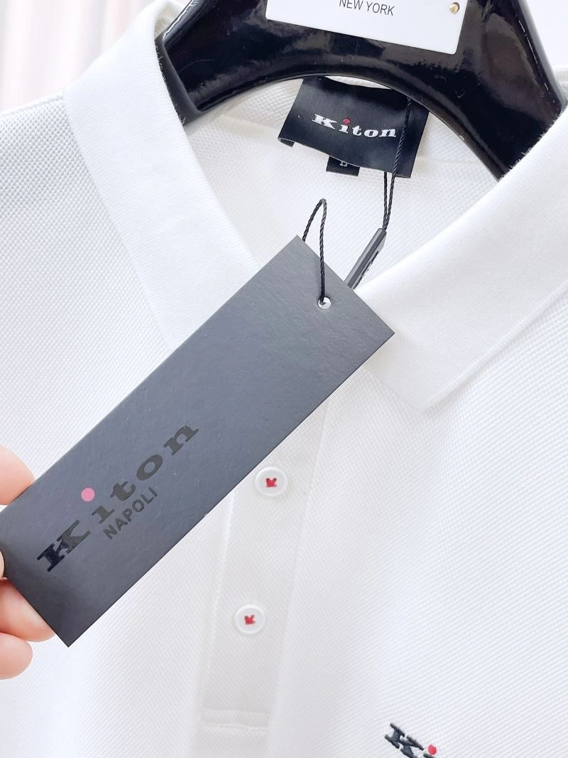 Kiton T-Shirts Comfortable 162759