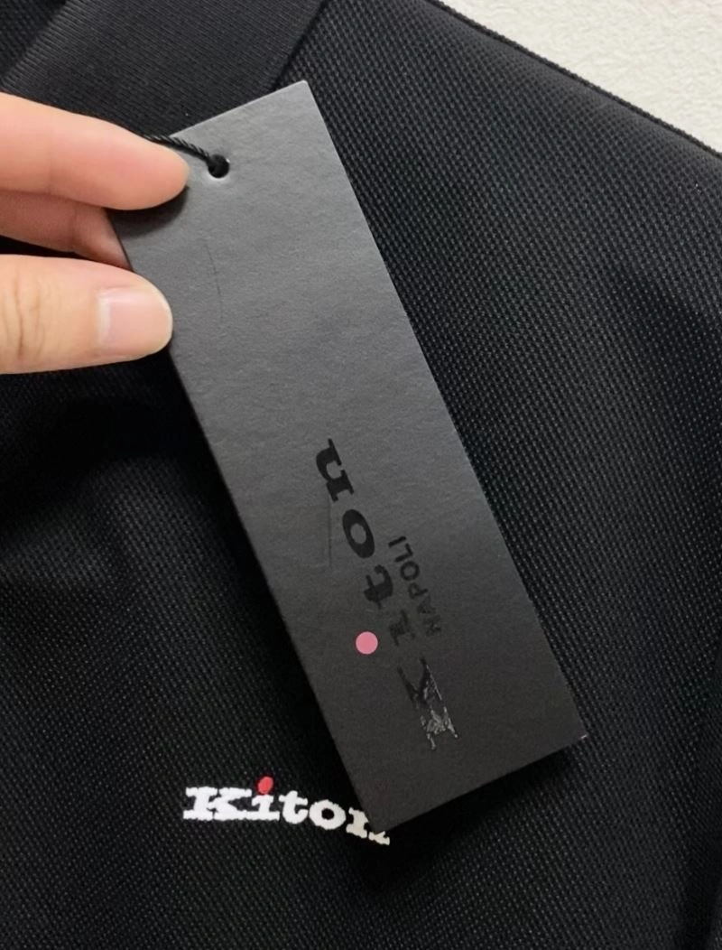 Kiton T-Shirts Breathable 162801