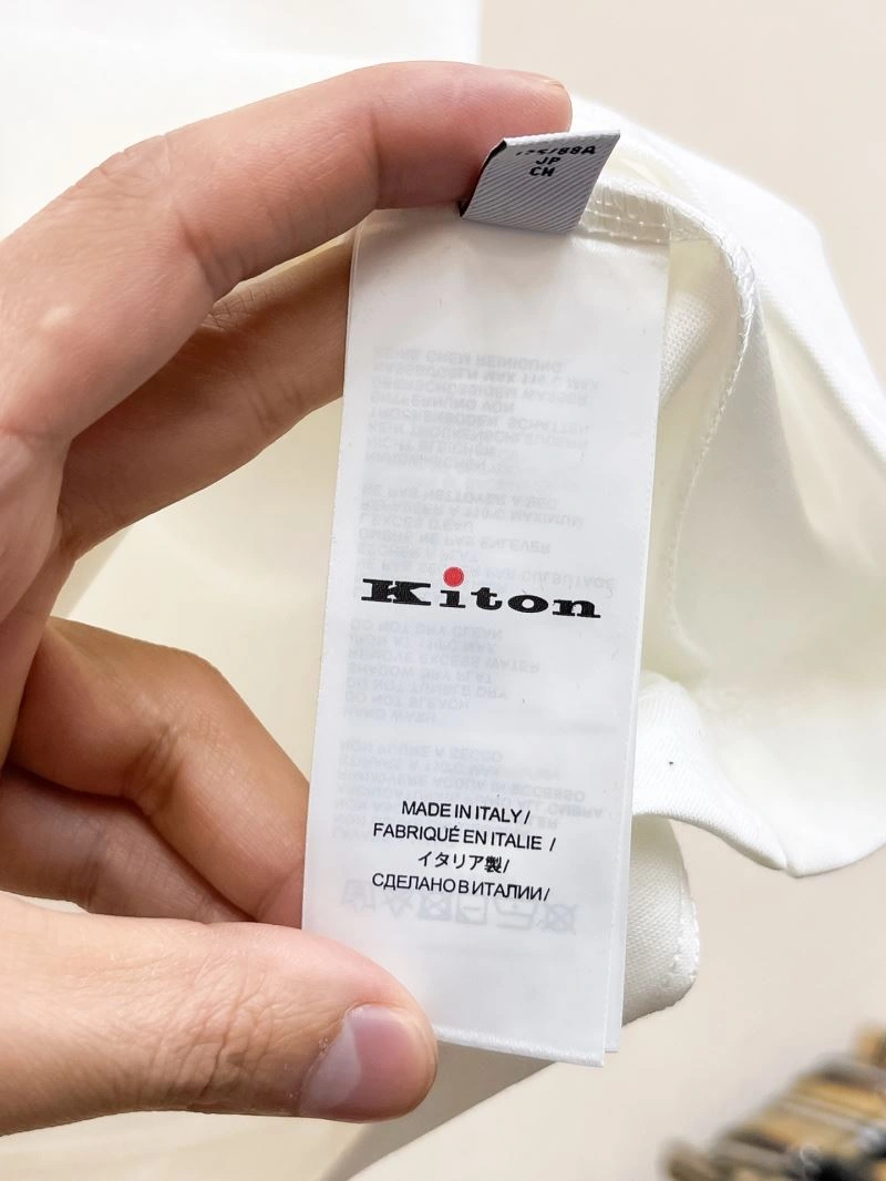 Kiton T-Shirts AllSeason 161711