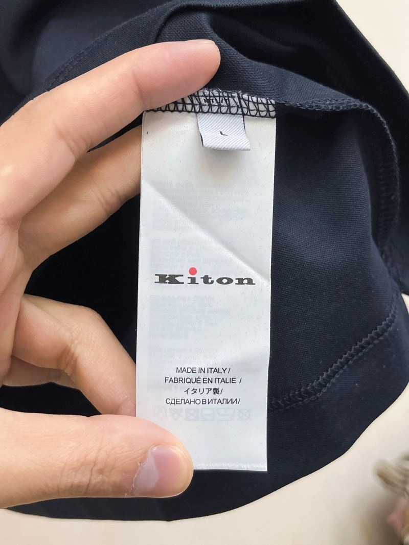 Kiton T-Shirts Comfortable 161766
