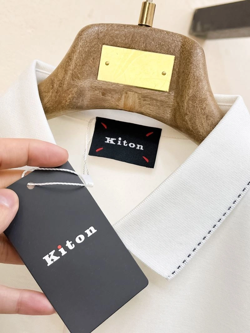 Kiton T-Shirts Durable 161724