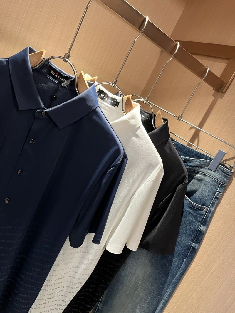 Kiton T-Shirts Youthful 161681