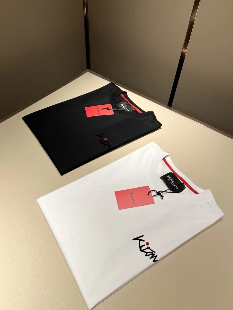 Kiton T-Shirts FreshLook 161677