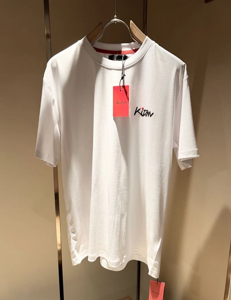 Kiton T-Shirts FreshLook 161677