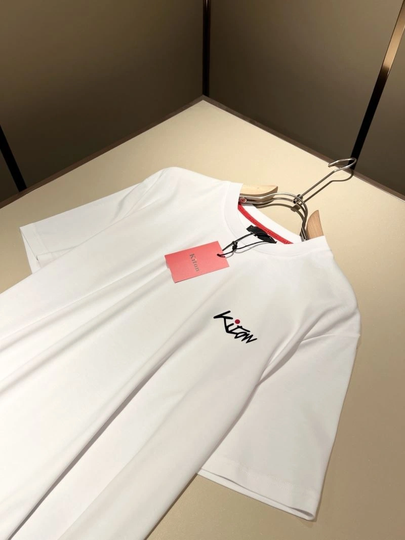 Kiton T-Shirts FreshLook 161677