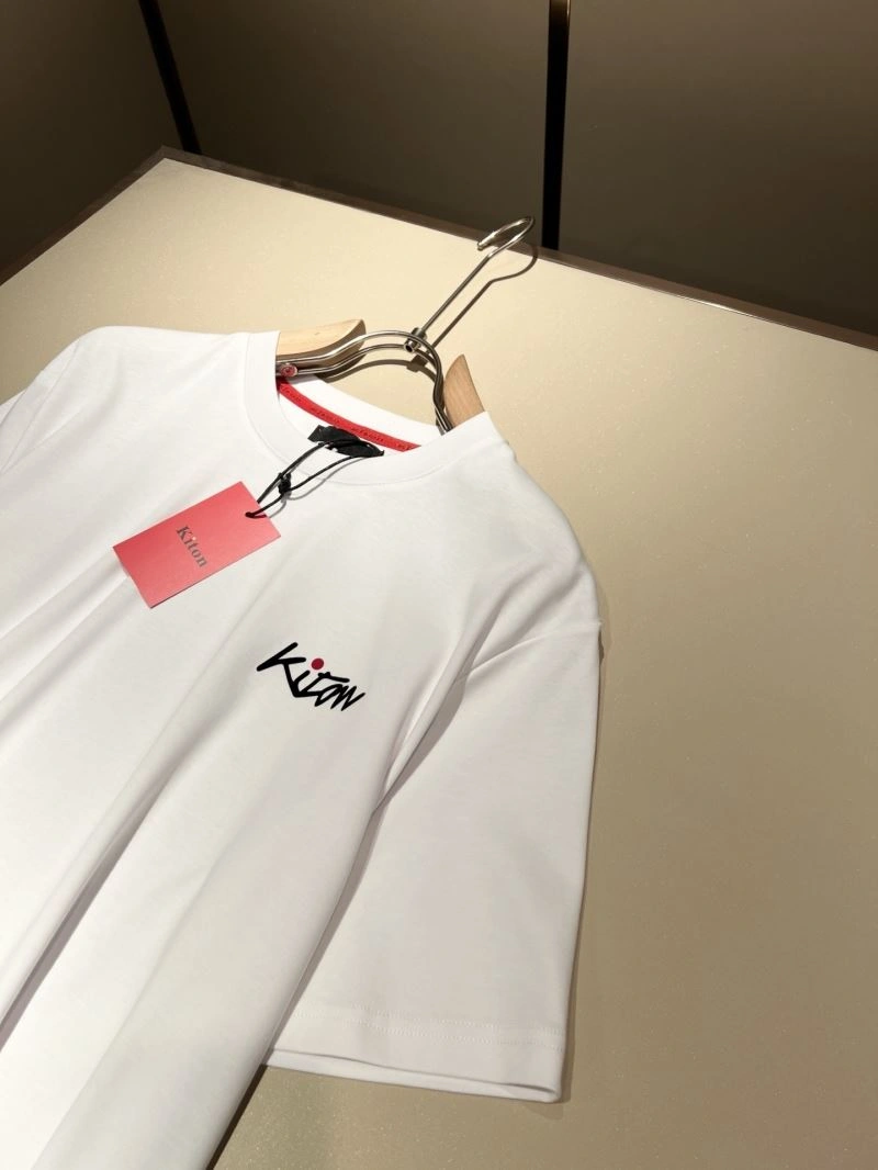 Kiton T-Shirts FreshLook 161677