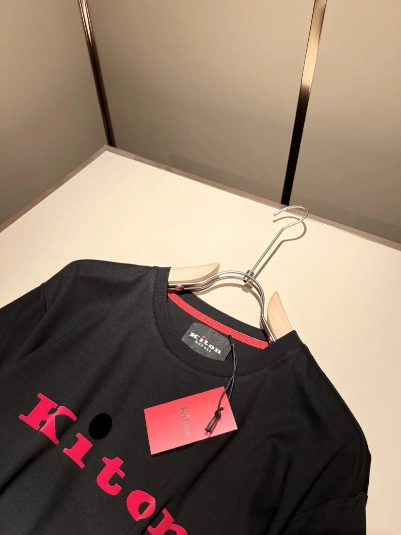 Kiton T-Shirts UrbanStyle 161713