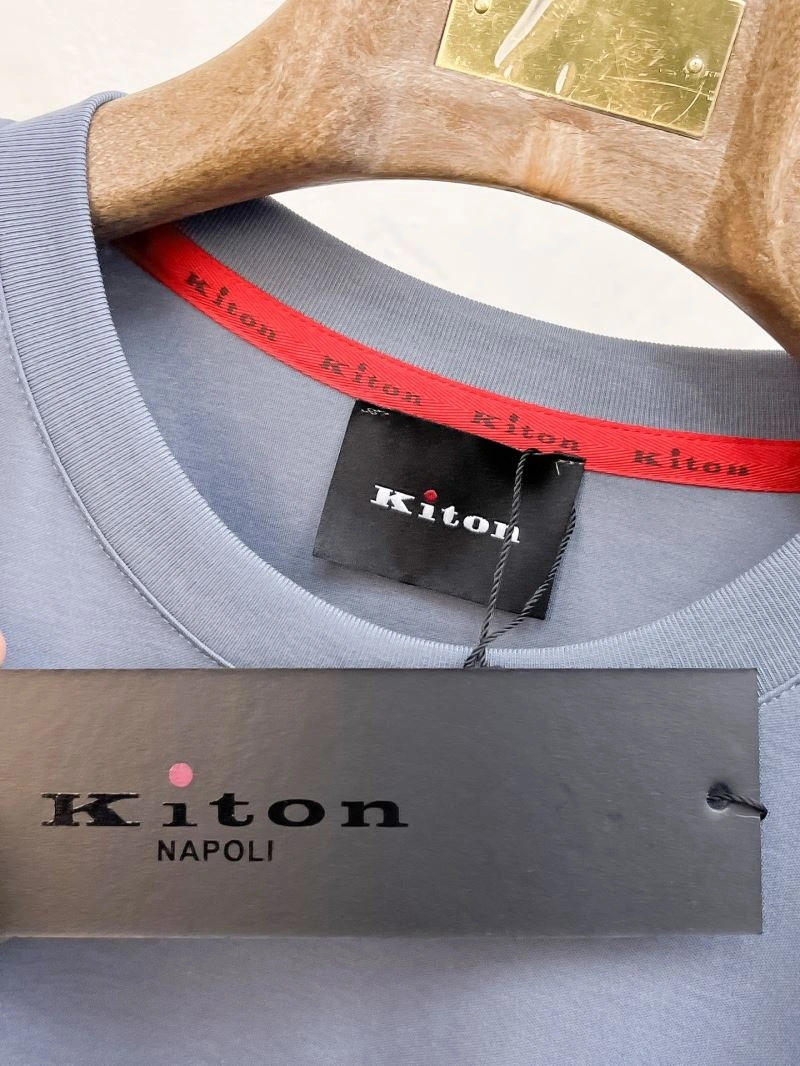 Kiton T-Shirts Effortless 161664