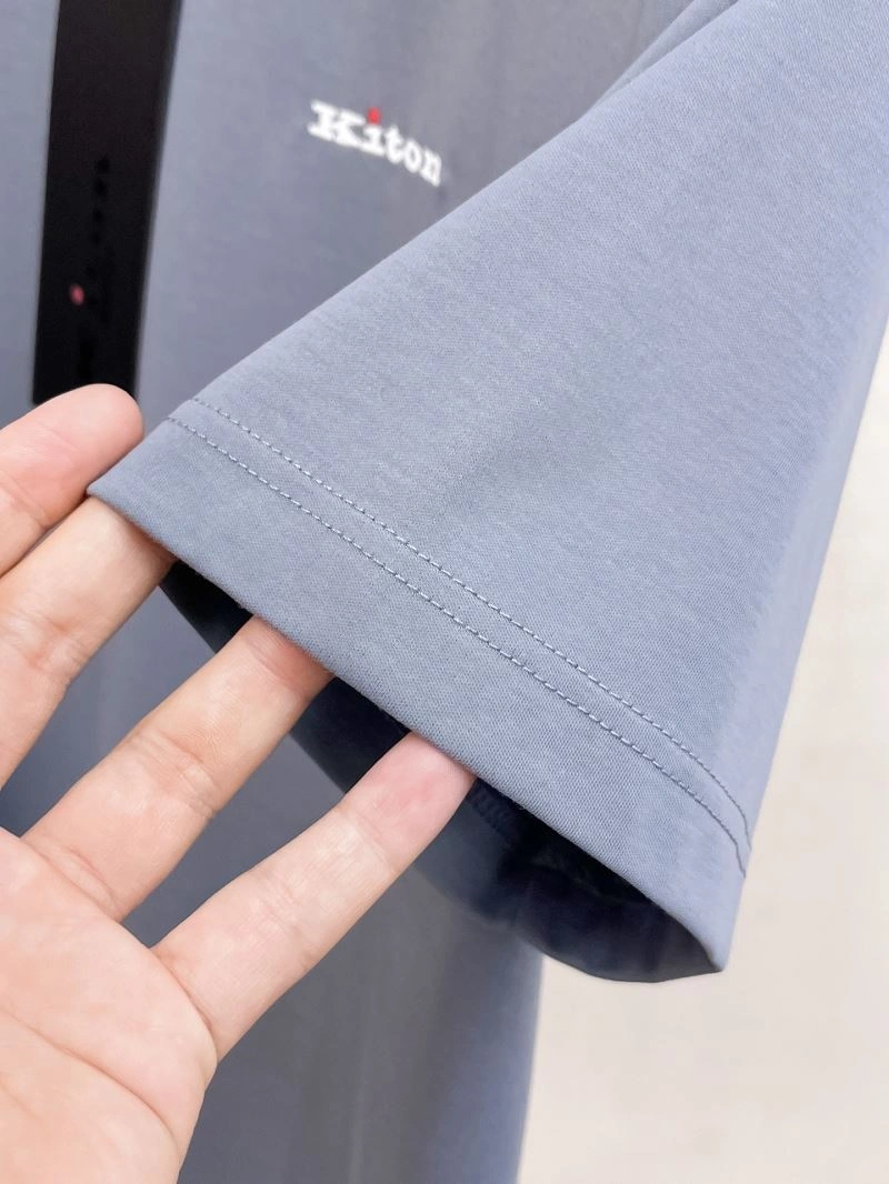 Kiton T-Shirts Effortless 161664