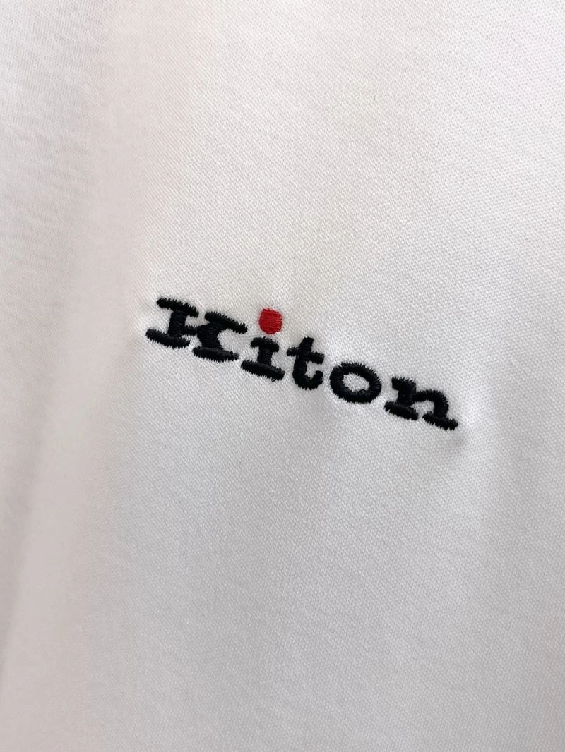 Kiton T-Shirts Minimalist 161661