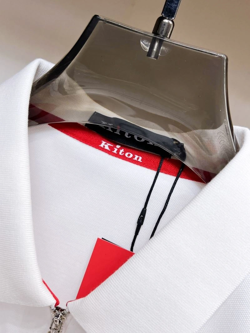 Kiton T-Shirts EasyMatch 161703