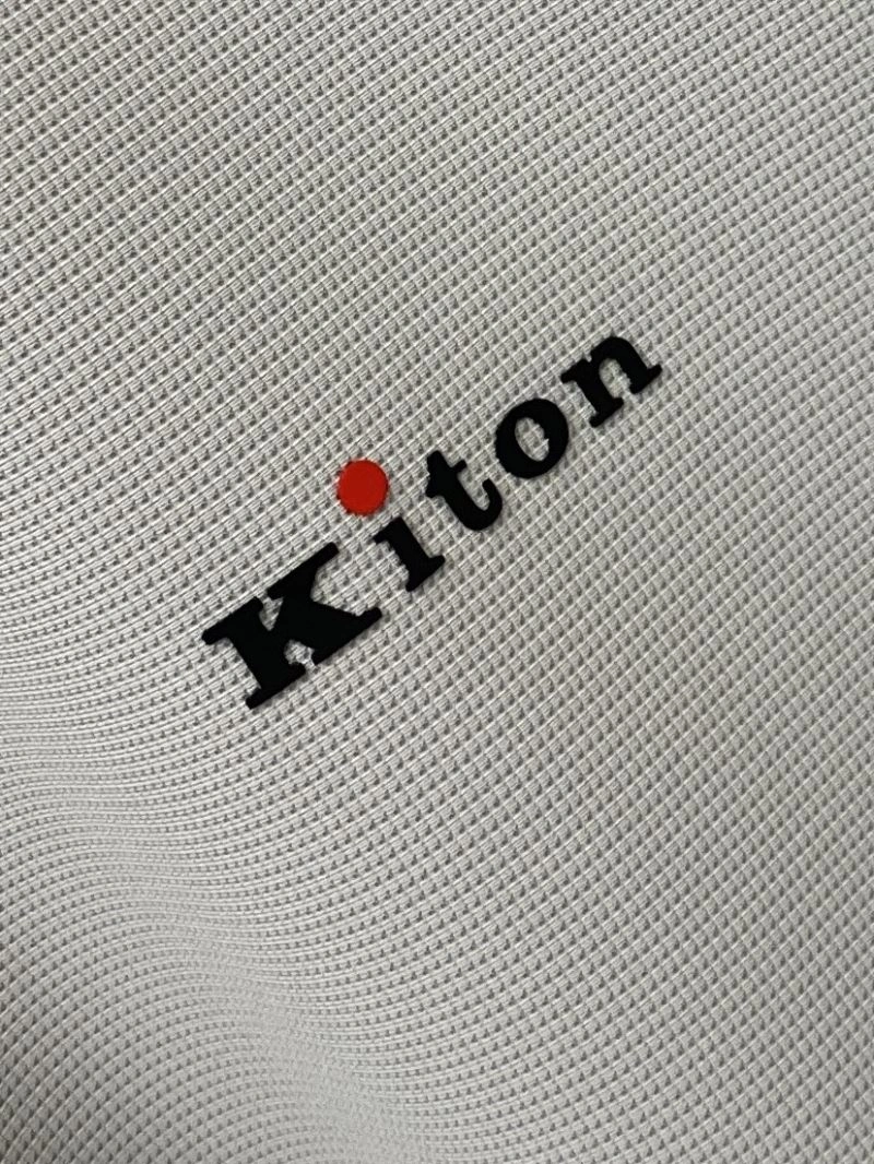 Kiton T-Shirts Chic 160616