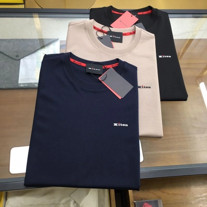 Kiton T-Shirts Sporty 160579