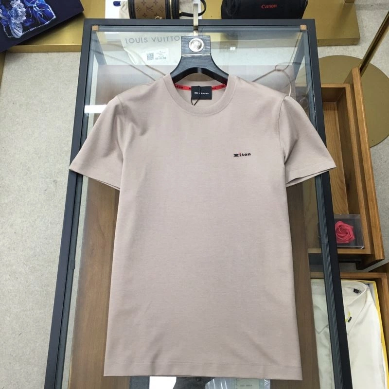 Kiton T-Shirts Sporty 160579