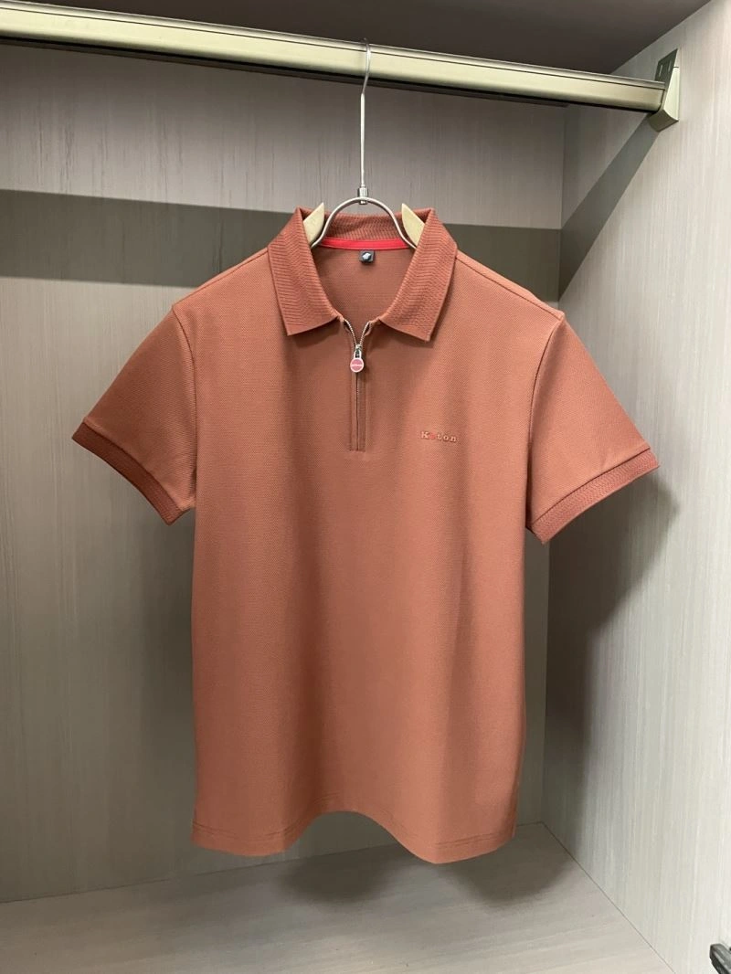 Kiton T-Shirts Sleek 159437