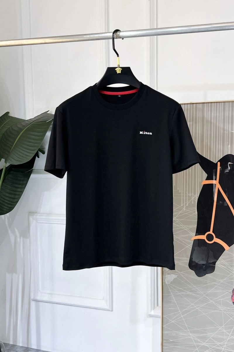 Kiton T-Shirts Sporty 159428