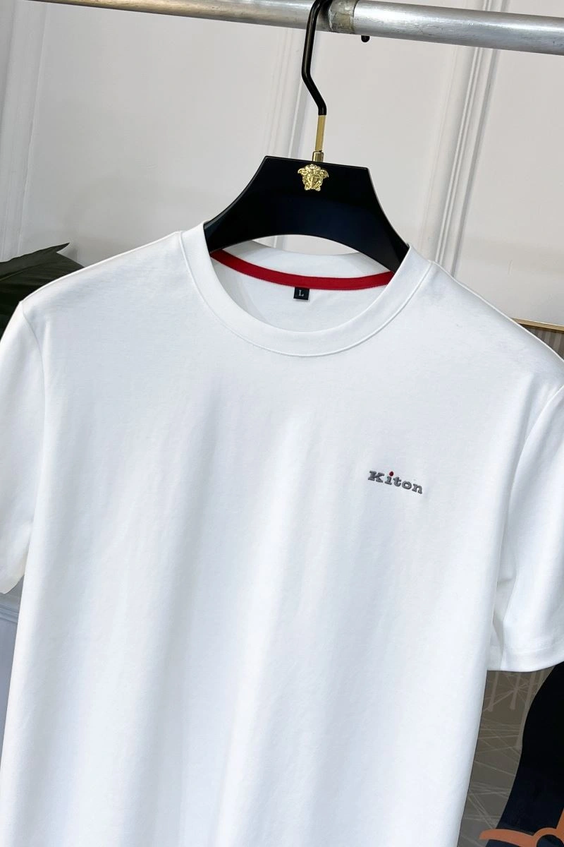 Kiton T-Shirts Sporty 159428