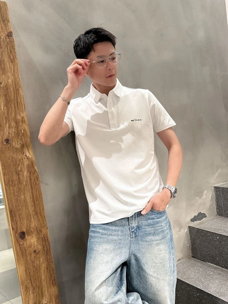 Kiton T-Shirts Stylish 158449