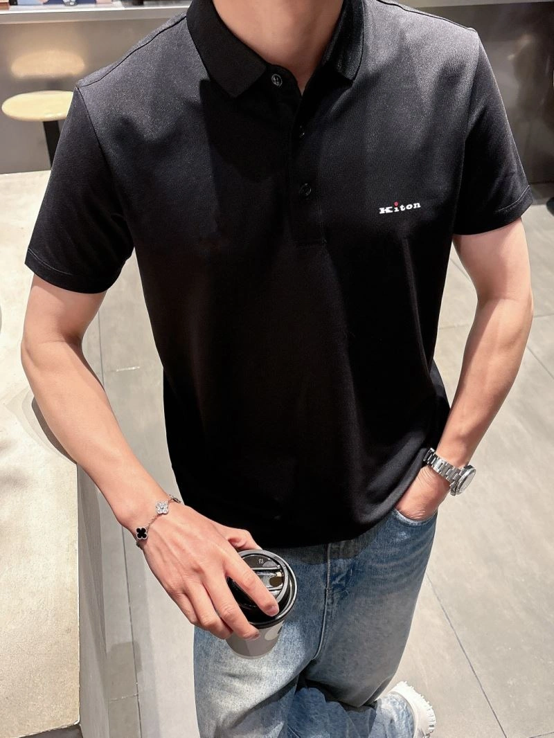 Kiton T-Shirts Chic 158450