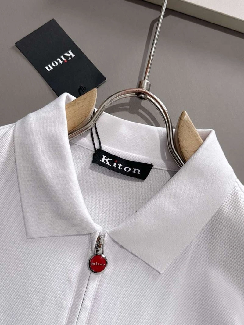 Kiton T-Shirts Practical 158447
