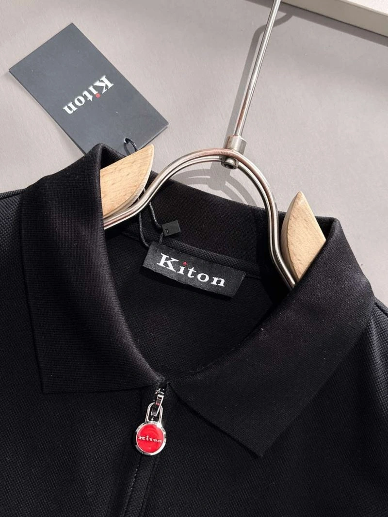 Kiton T-Shirts Lightweight 158445
