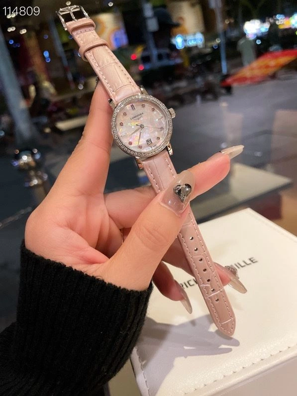 Sleek LONGINES Watches 189459