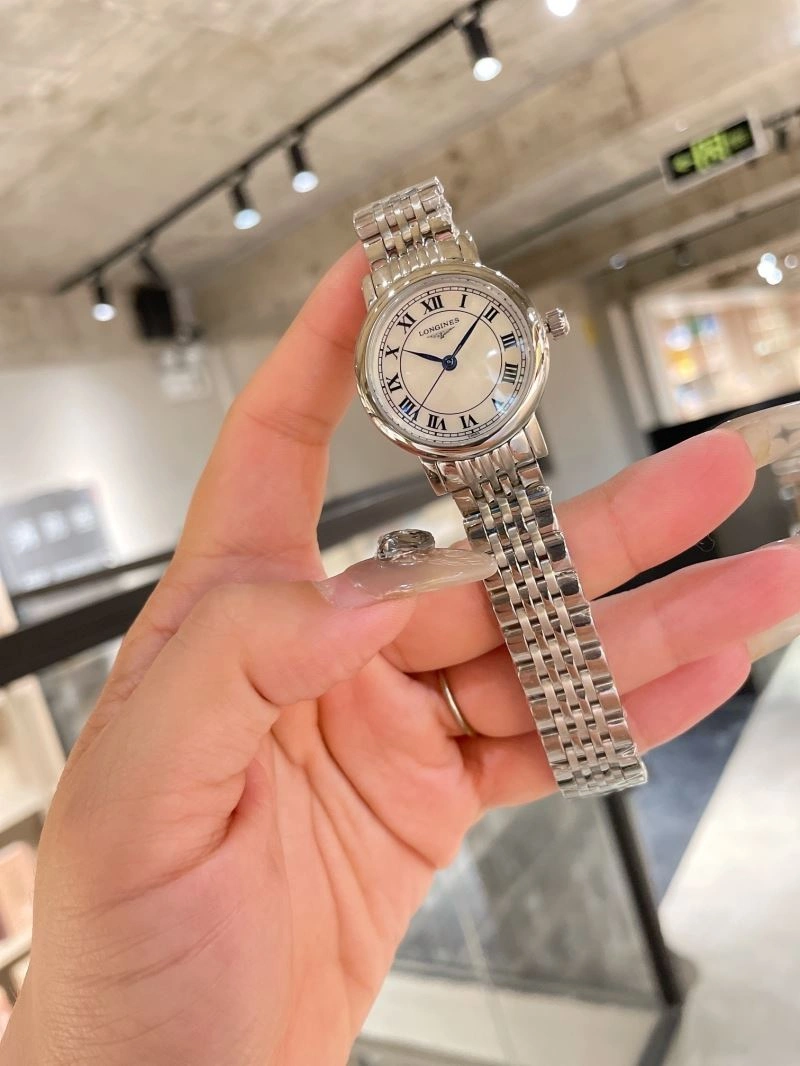Sleek LONGINES Watches 188904