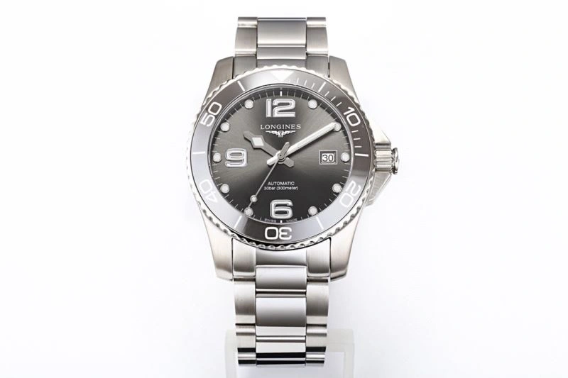 Sporty LONGINES Watches 188544