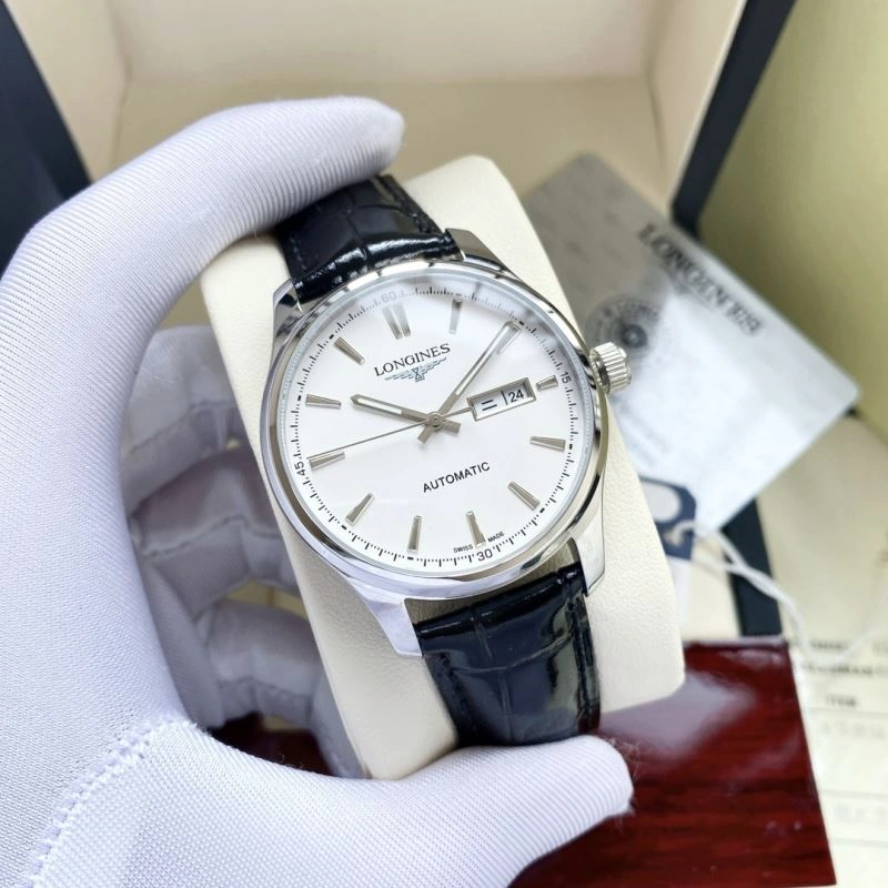 Sporty LONGINES Watches 186636