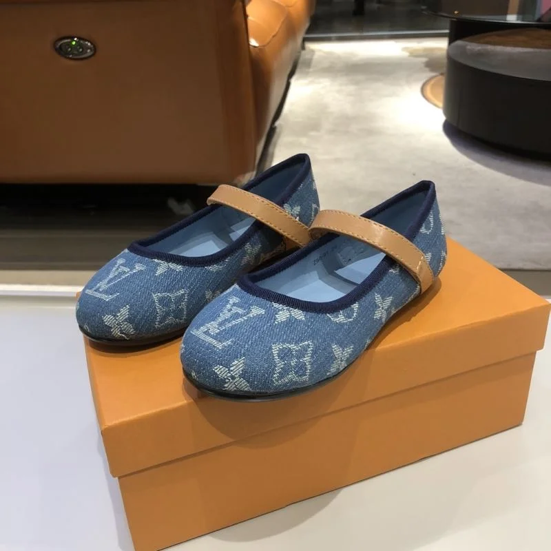 LOUIS VUITTON SHOES FashionForward 29522