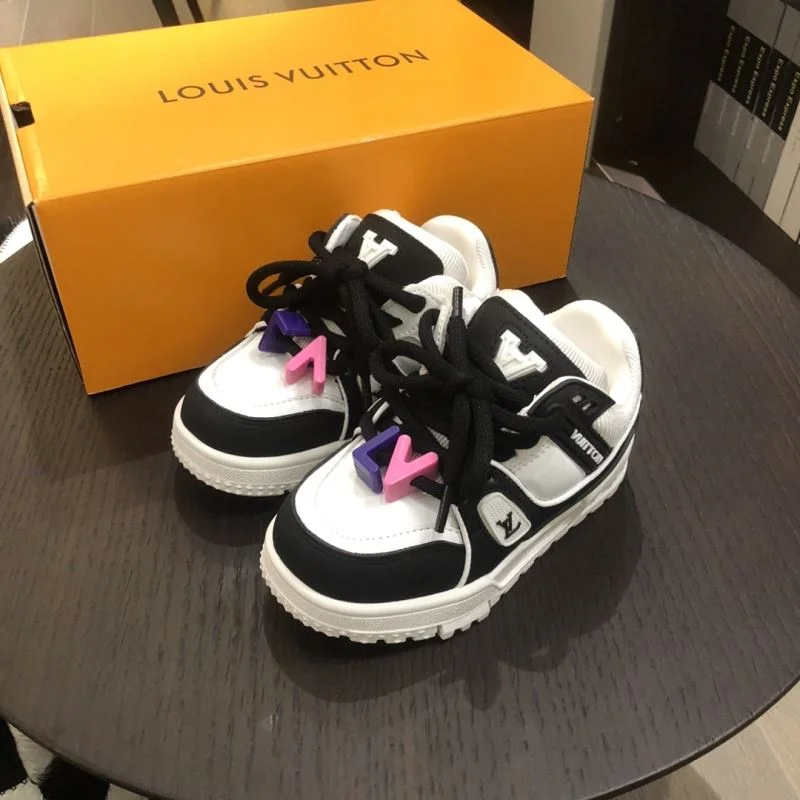 Timeless LOUIS VUITTON SHOES 29519