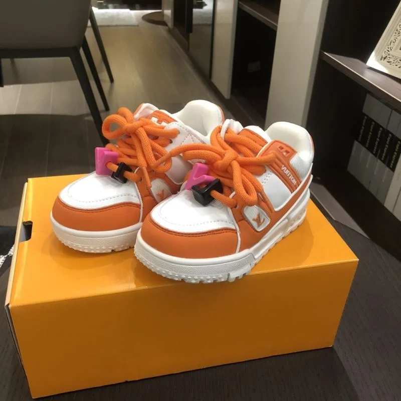 Durable LOUIS VUITTON SHOES 29521