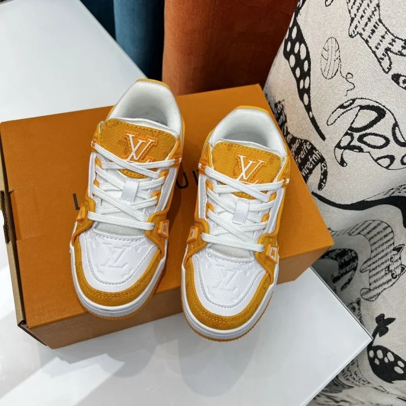 WaterResistant LOUIS VUITTON SHOES 29502