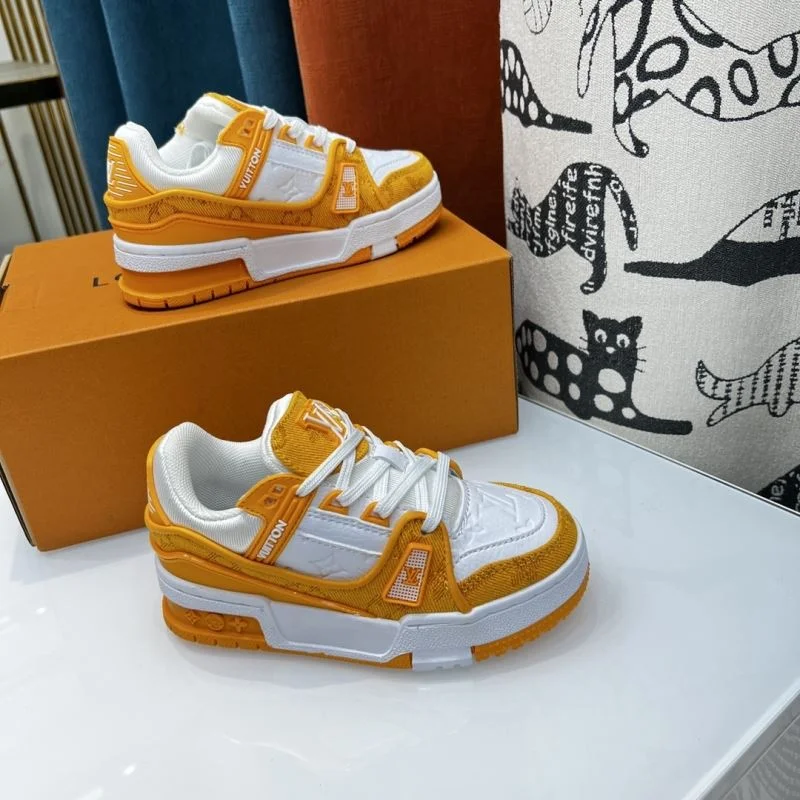 WaterResistant LOUIS VUITTON SHOES 29502