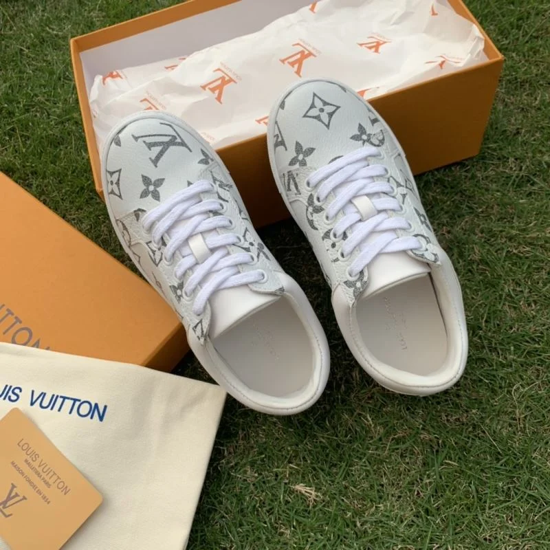 MultiPurpose LOUIS VUITTON SHOES 29507