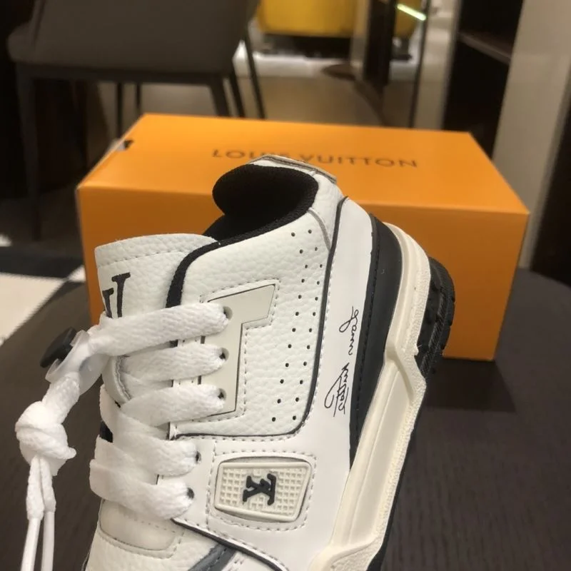 Premium LOUIS VUITTON SHOES 29500