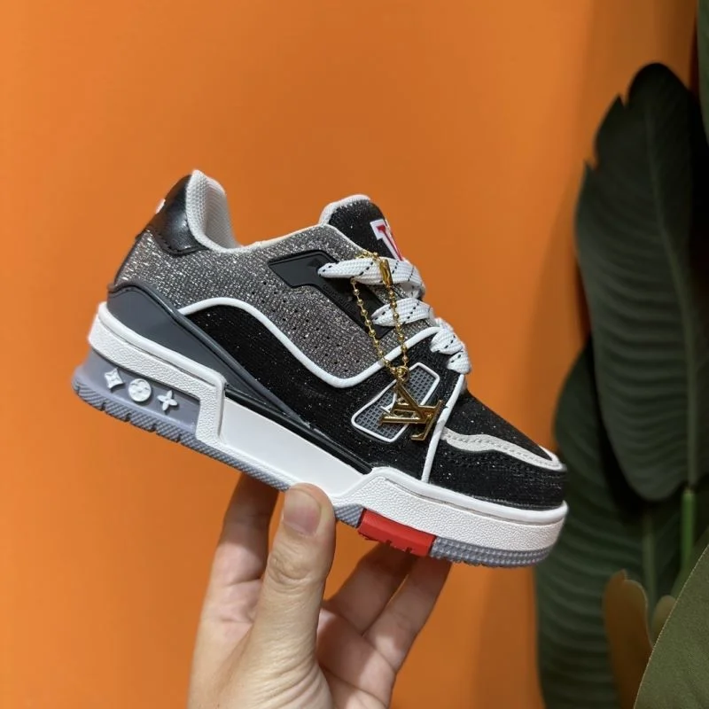 Cozy LOUIS VUITTON SHOES 29508