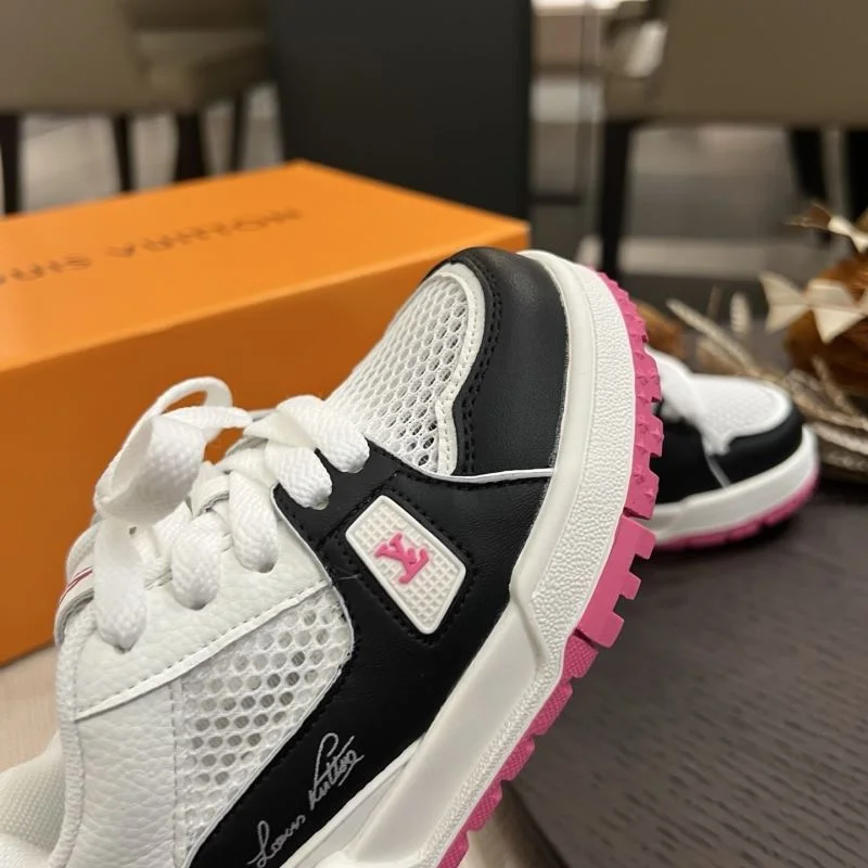 LOUIS VUITTON SHOES WaterResistant 29498