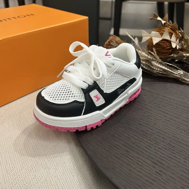 LOUIS VUITTON SHOES WaterResistant 29498