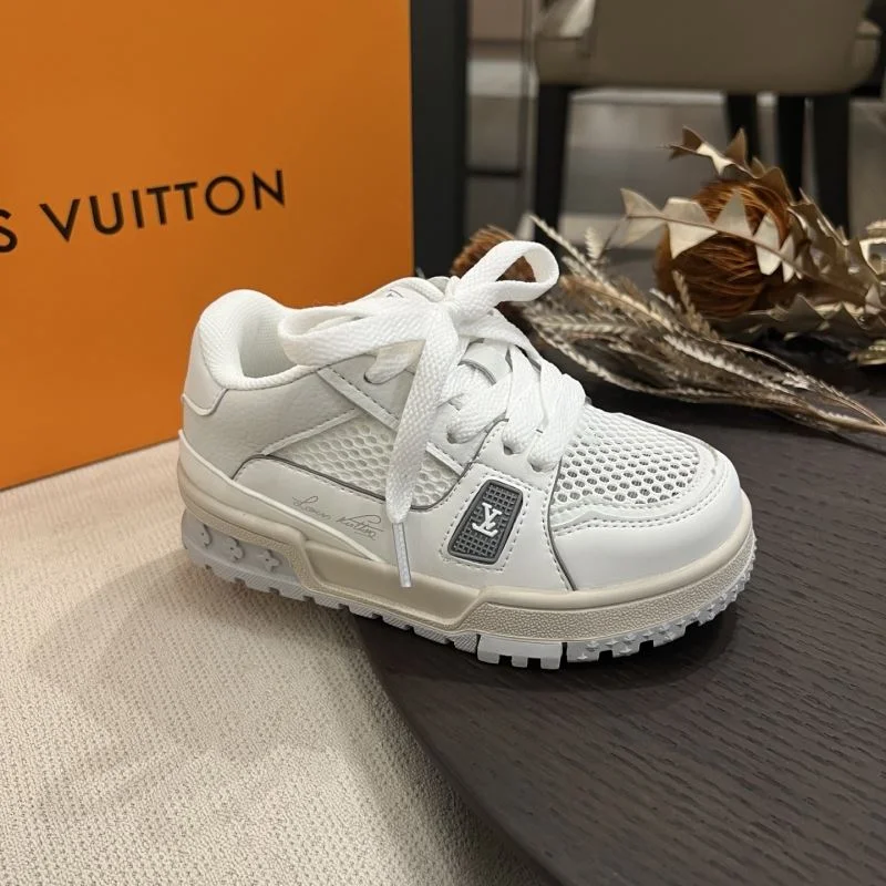 LOUIS VUITTON SHOES UrbanChic 29496