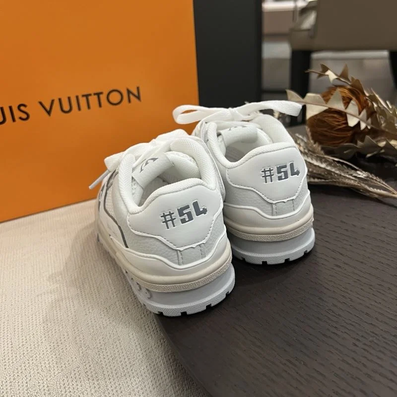LOUIS VUITTON SHOES UrbanChic 29496